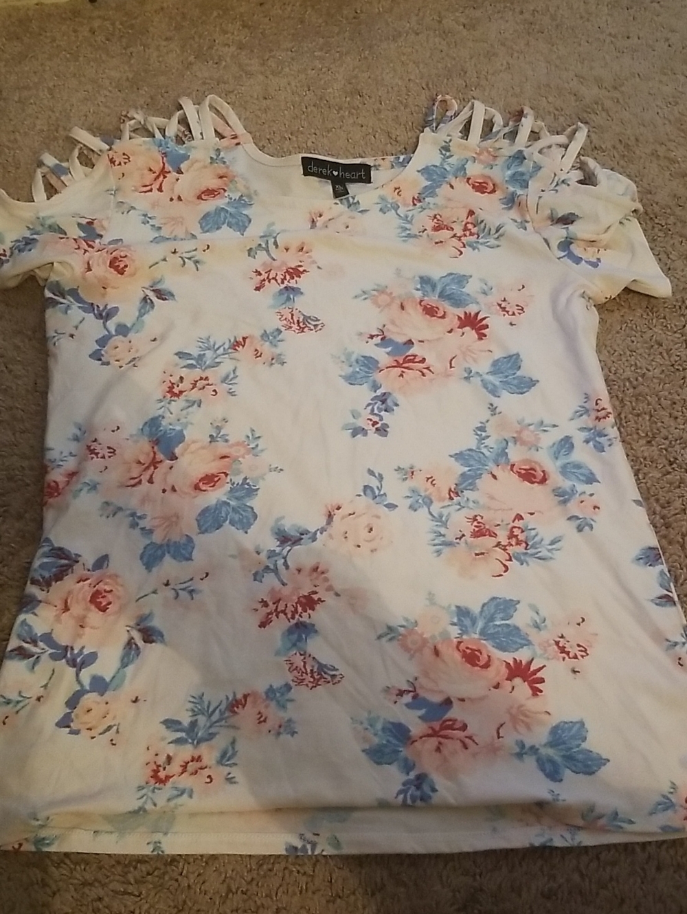 Derek Heart White Cold-Shoulder Floral Top with Blue & Pink Roses